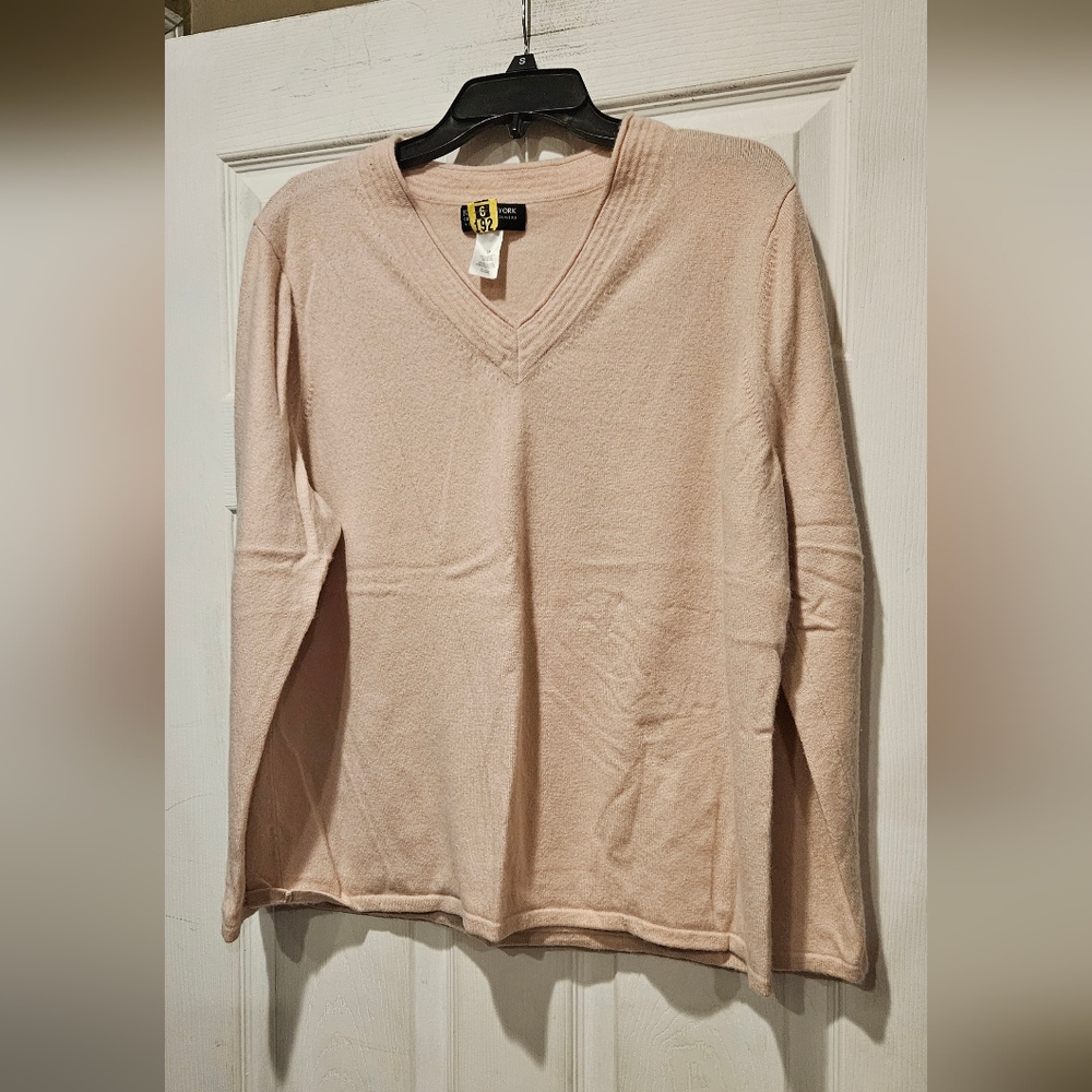 JONES NEW YORK CASHMERE SWEATER